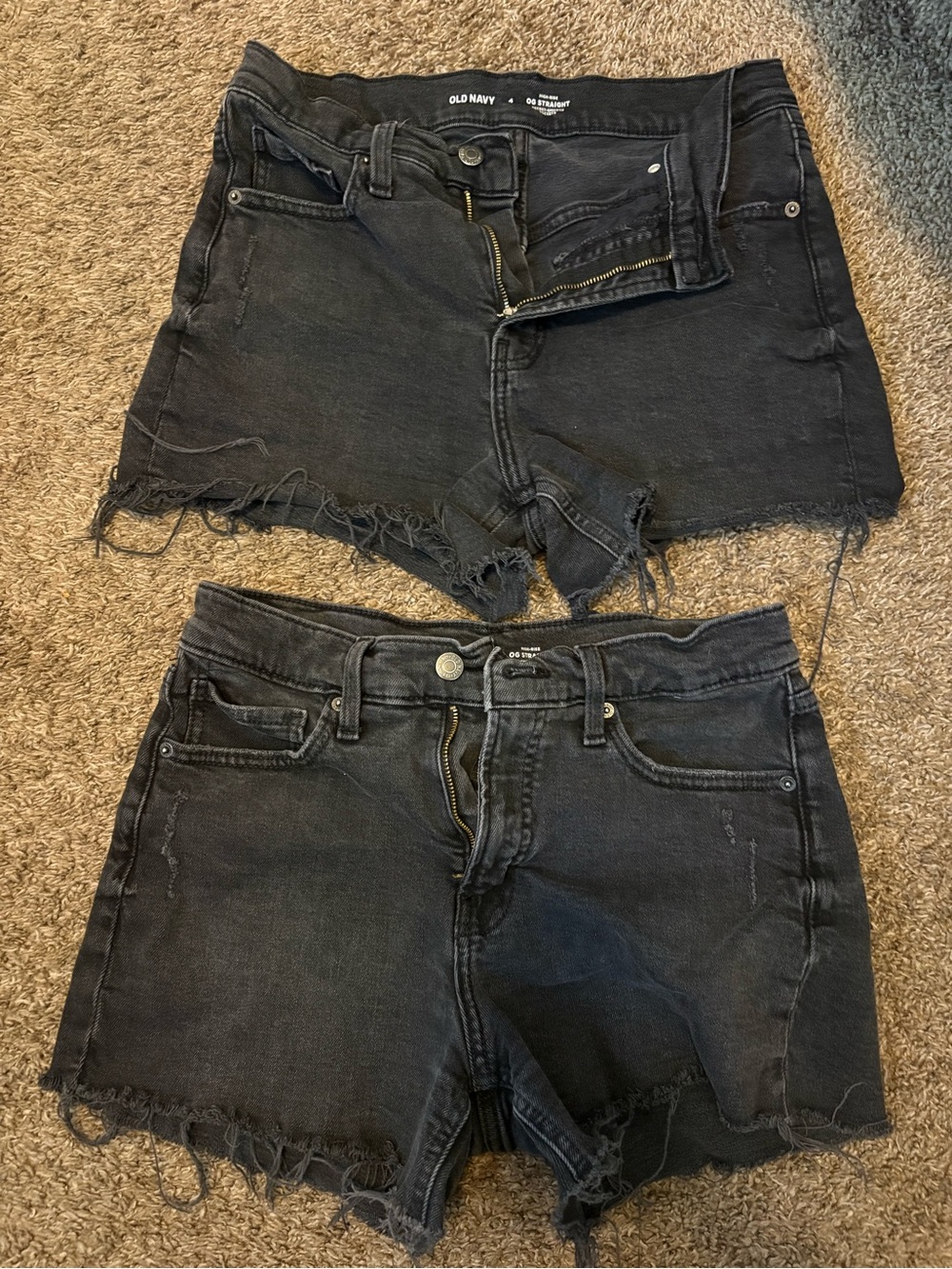 Old Navy Black Frayed Denim Cutoff Shorts Size 4, pair of 2